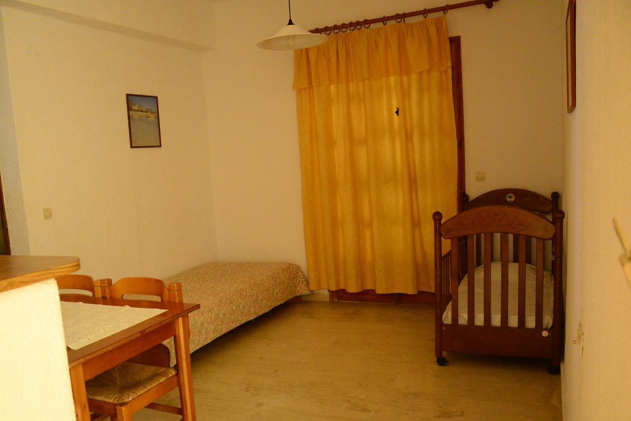 Alex Home Apartments Hersonissos  Bagian luar foto